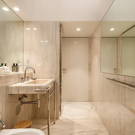 Apartment Clerigos 82 Luxury Housing Porto