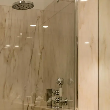 Apartment Clerigos 82 Luxury Housing *