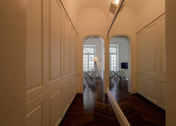 Apartment Clerigos 82 Luxury Housing Porto