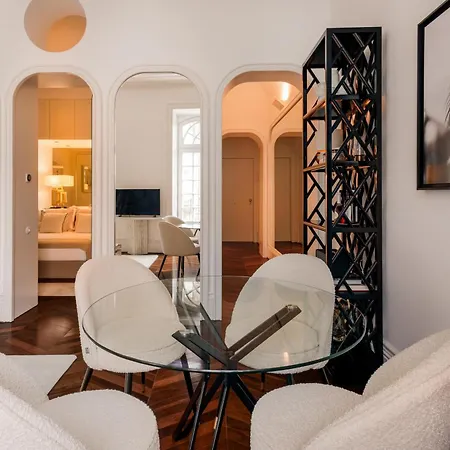 Clerigos 82 Luxury Housing